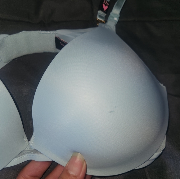 Victoria Secret Bra uplift plunge - Picture 5 of 6
